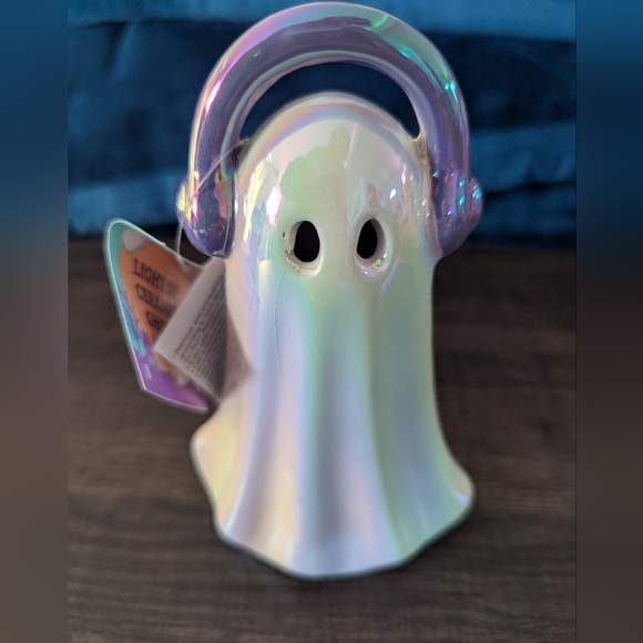 Iridescent Ghost Figurine with Headphones Light Up Decor - Picture 1 of 3